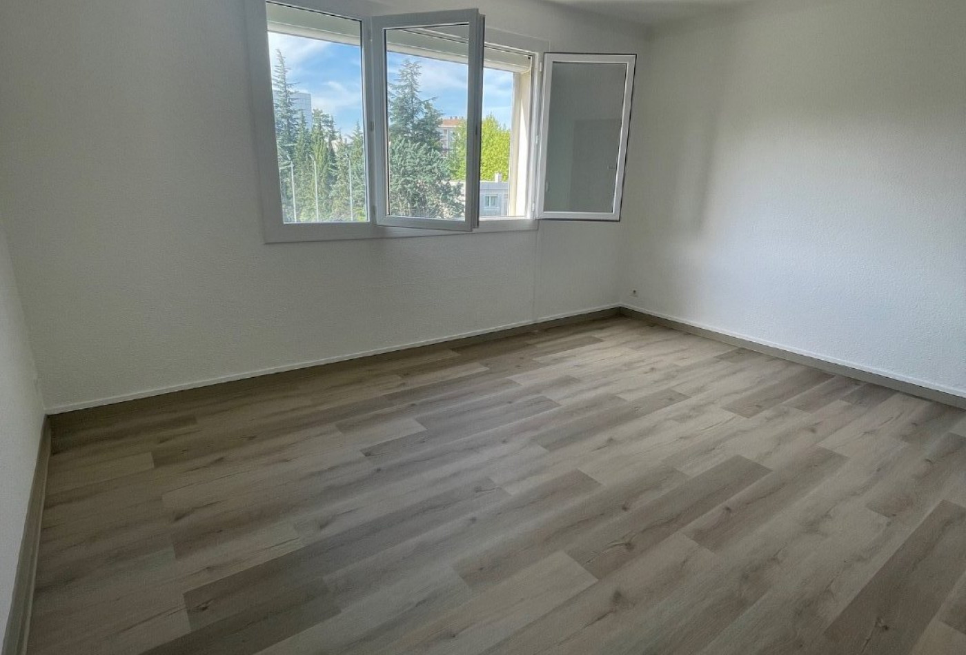 location Appartement en résidence Ales - Photo 1