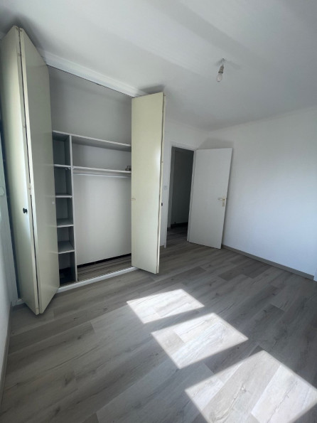 location Appartement en résidence Ales - Photo 4