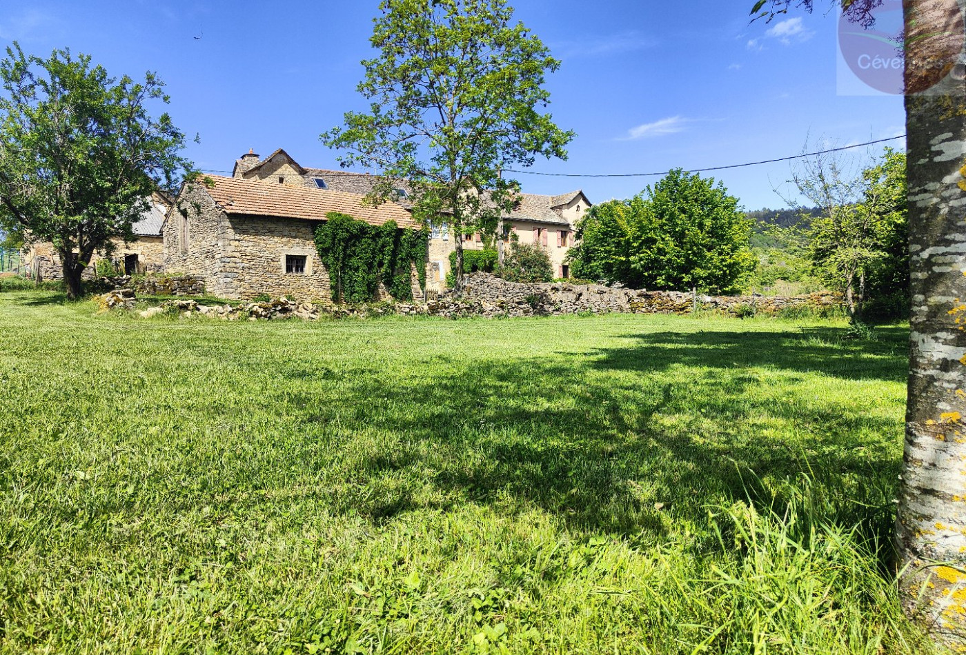 vente Ensemble immobilier Grezes - Photo 1