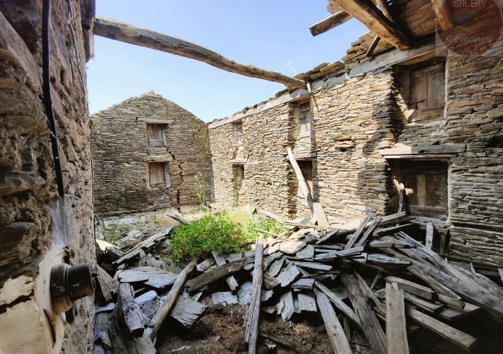 à vendre  Saint Martin De Lansuscle