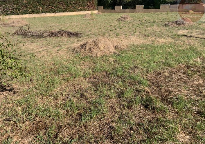 à vendre Terrain constructible Lezan