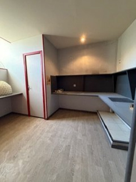 location Local commercial Anduze - Photo 8