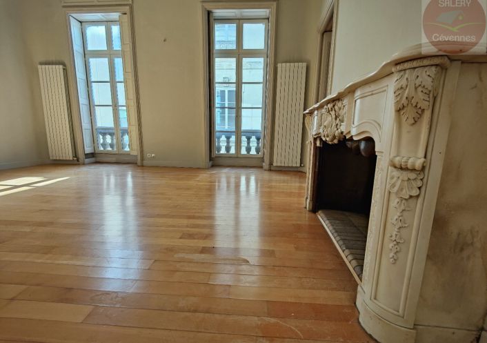 à vendre Appartement bourgeois Nimes