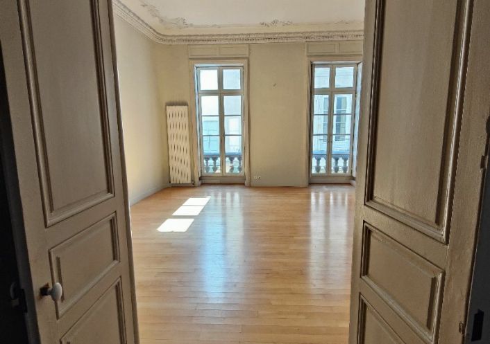 à vendre Appartement bourgeois Nimes