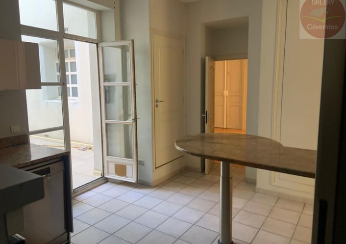 à vendre Appartement bourgeois Nimes
