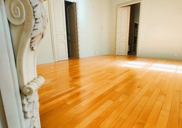 à vendre Appartement bourgeois Nimes