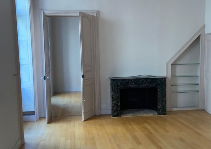 à vendre Appartement bourgeois Nimes