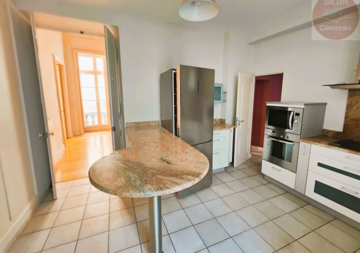 à vendre Appartement bourgeois Nimes