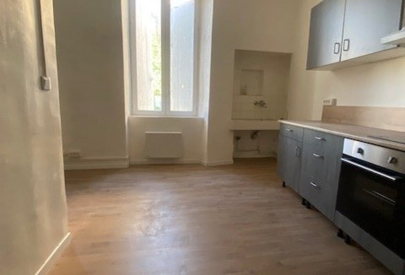 location Studio Saint Hippolyte Du Fort - Photo 1