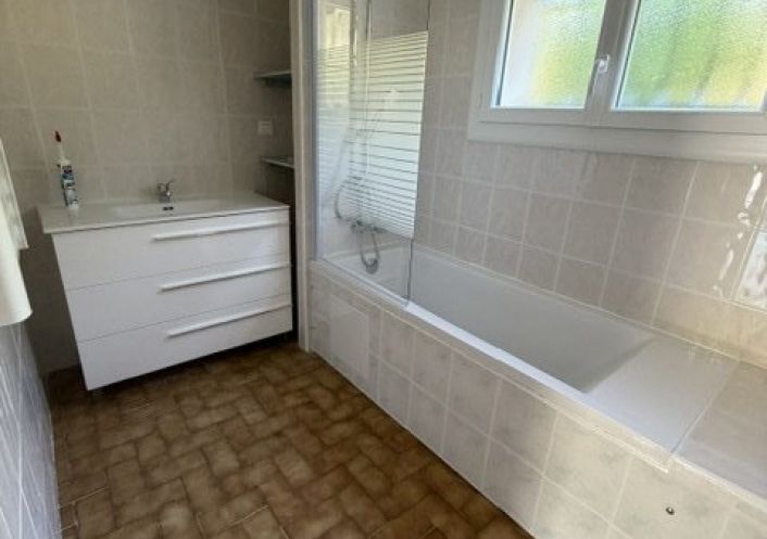 à louer Maison Thoiras