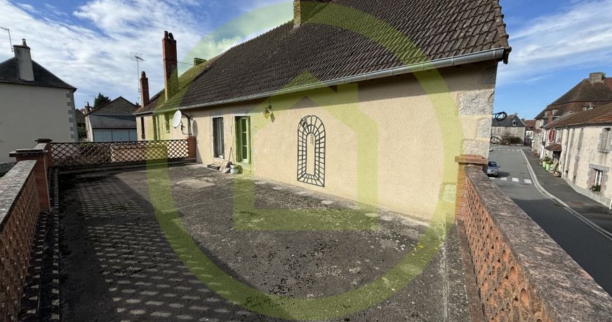 vente Immeuble Chenerailles