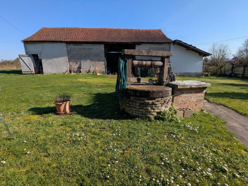 vente Maison à rénover Saint Bonnet En Bresse - Photo 2