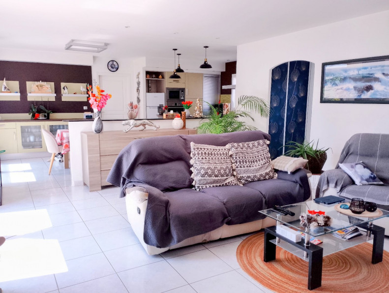 vente Maison Saint Urbain - Photo 3