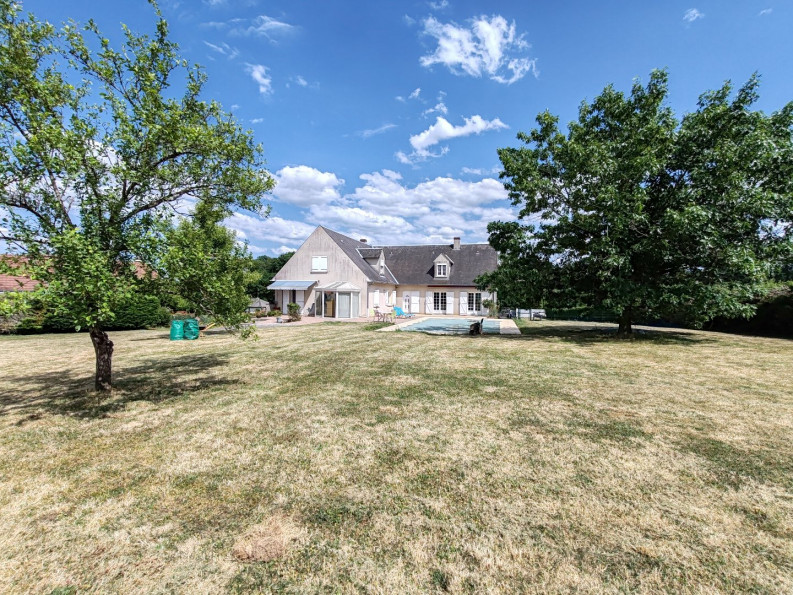 vente Maison individuelle Chateau-renard - Photo 1