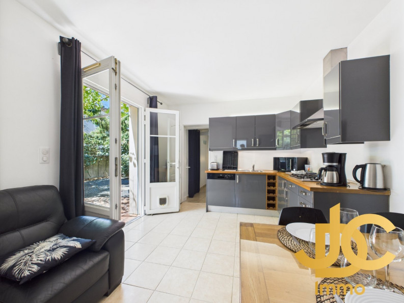 vente Maison et dépendances Saint Raphael - Photo 8