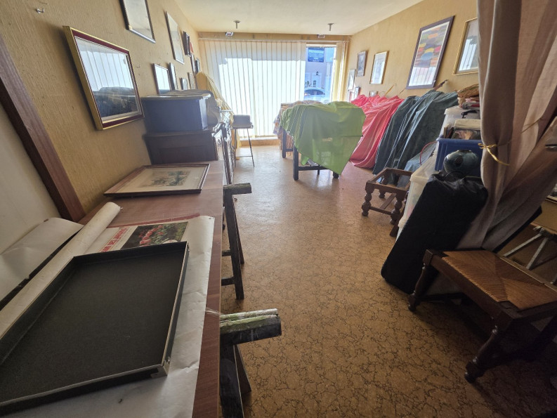 vente Atelier Saint Aout - Photo 2