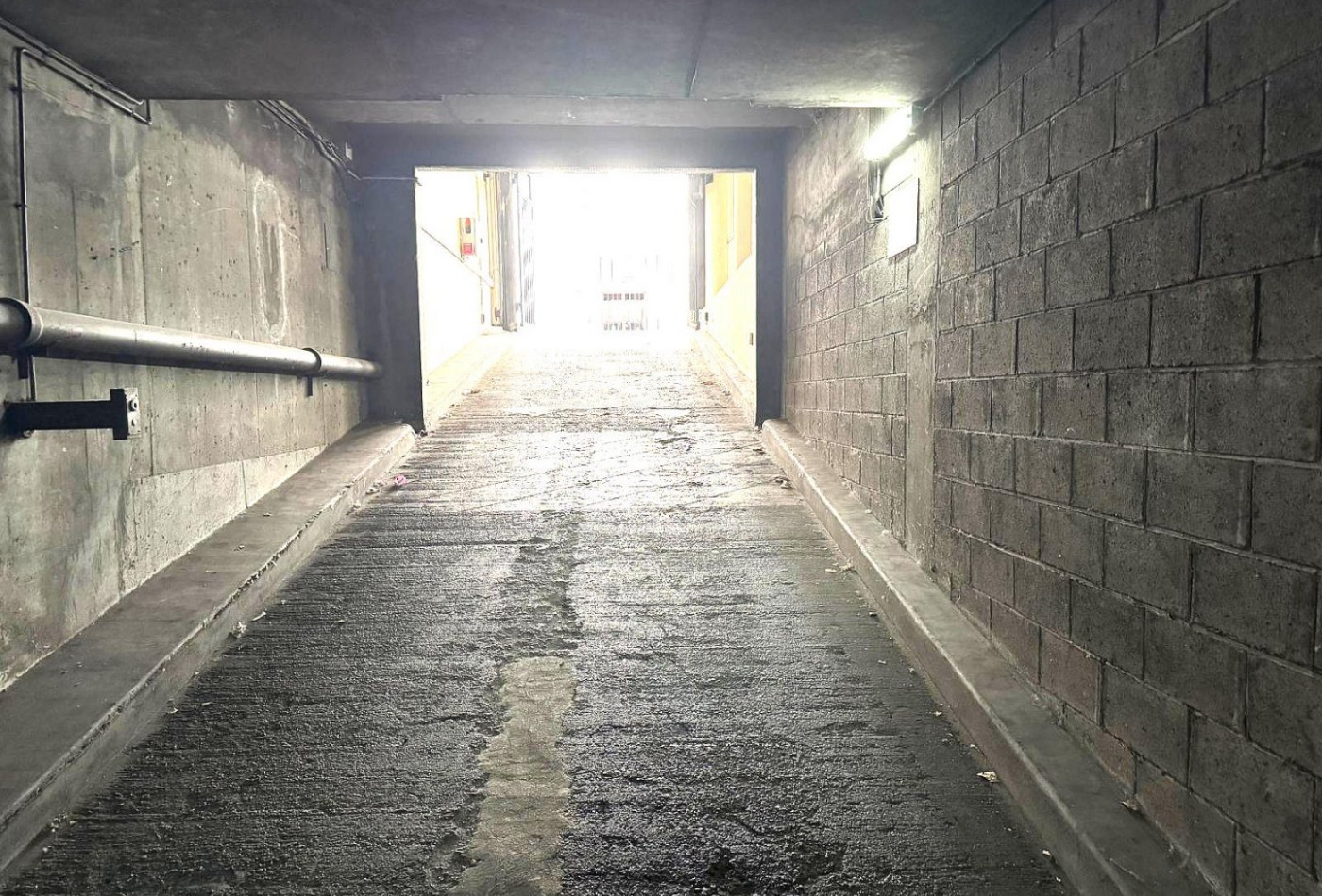 vente Parking intérieur Paris 17eme Arrondissement - Photo 3