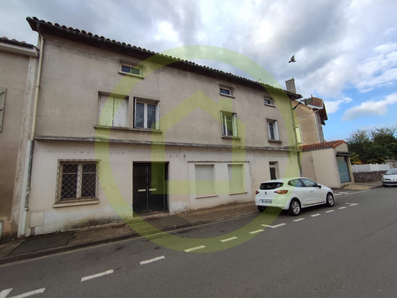 vente Immeuble Chasseneuil Sur Bonnieure - Photo 1