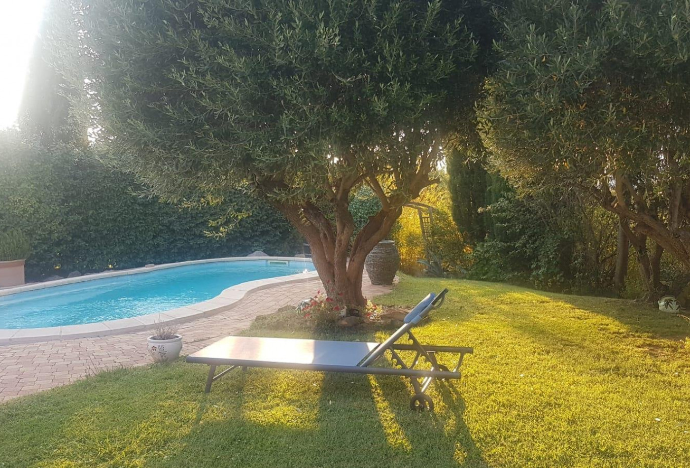 vente Maison Le Pouget - Photo 2