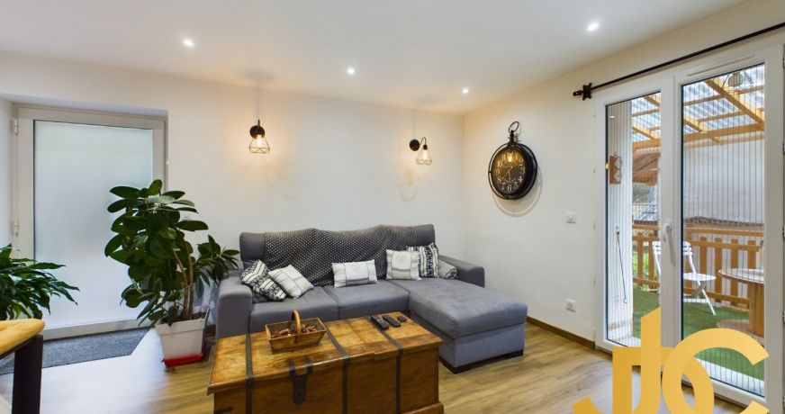 vente Maison de village Isola