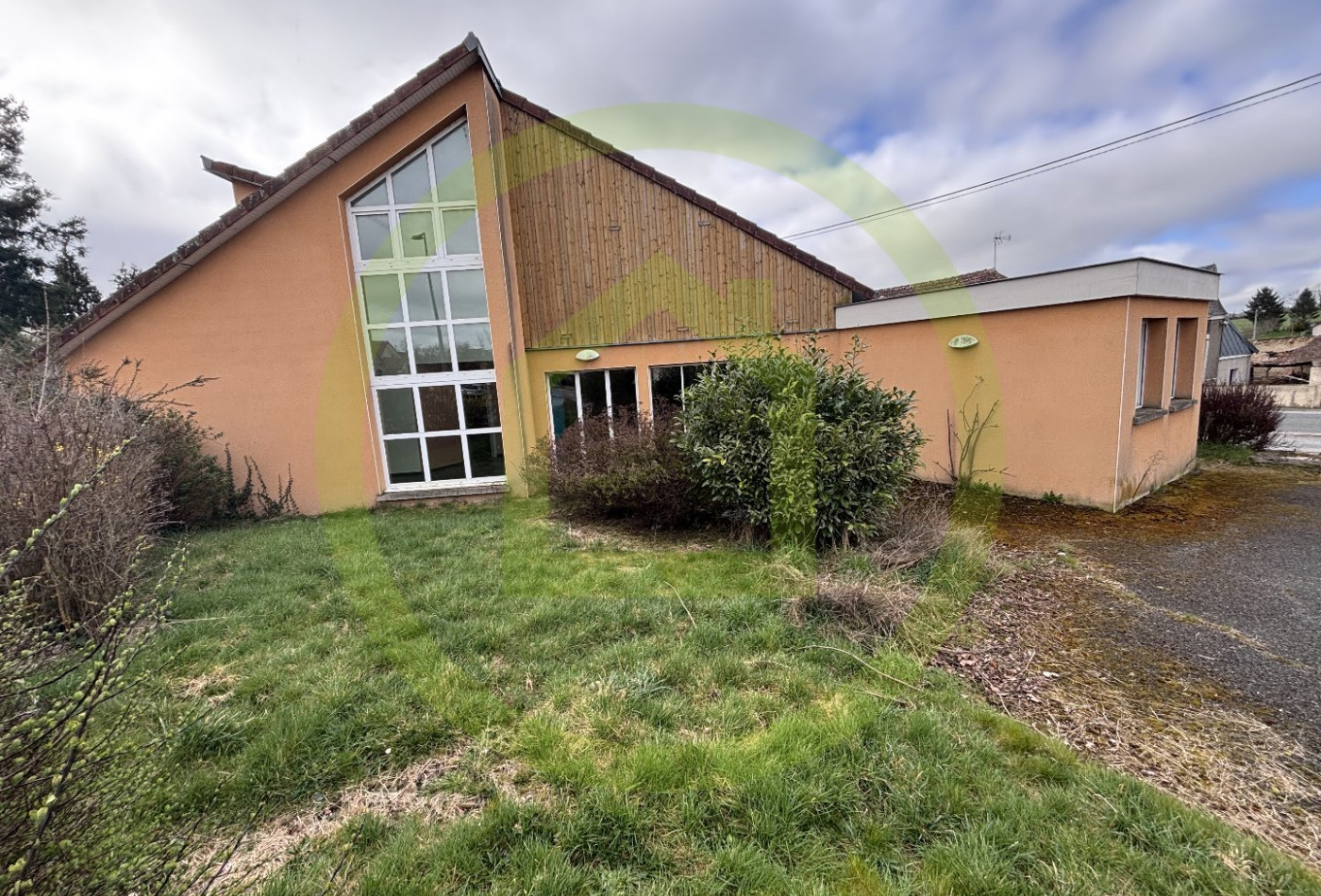 vente Local commercial Chenerailles - Photo 1