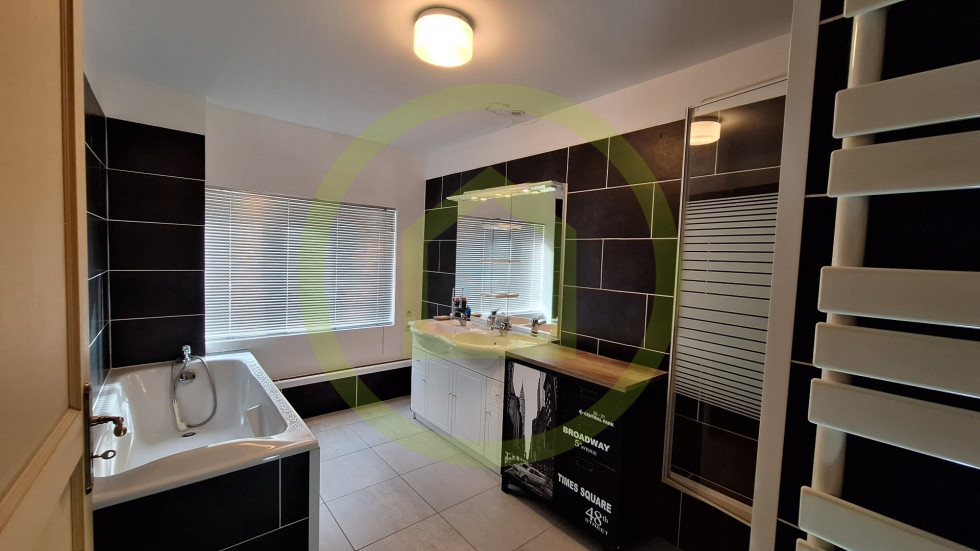 vente Maison rénovée Hecq - Photo 6