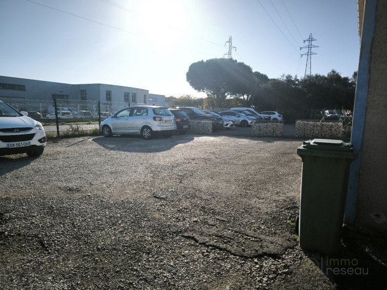 vente Ensemble immobilier Sorgues - Photo 1