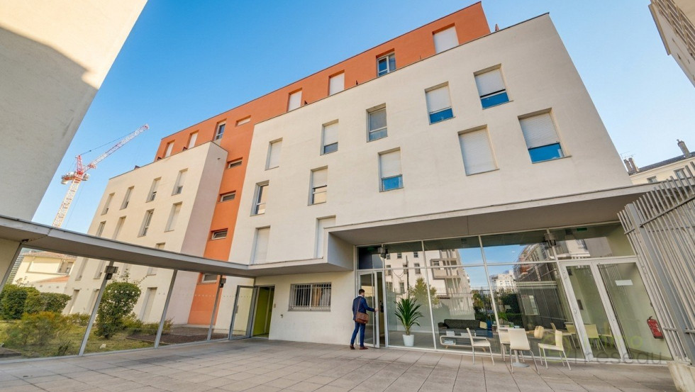 vente Appartement Lyon 7eme Arrondissement - Photo 3