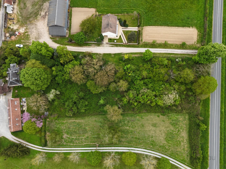 vente Maison Le Blanc - Photo 1