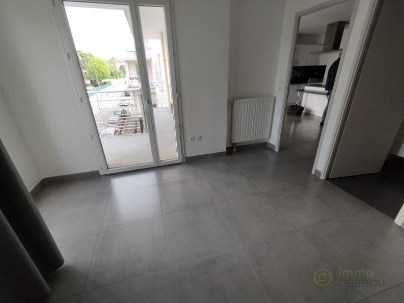 vente Appartement Le Bourget - Photo 8