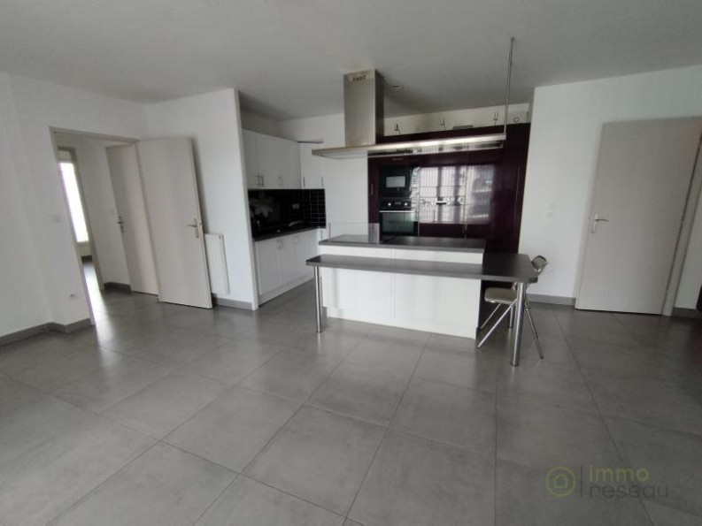 vente Appartement Le Bourget - Photo 2