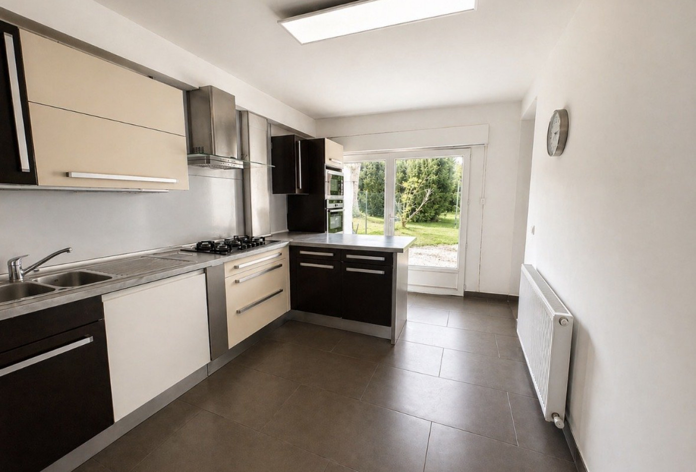 vente Maison Les Essarts Le Roi - Photo 2
