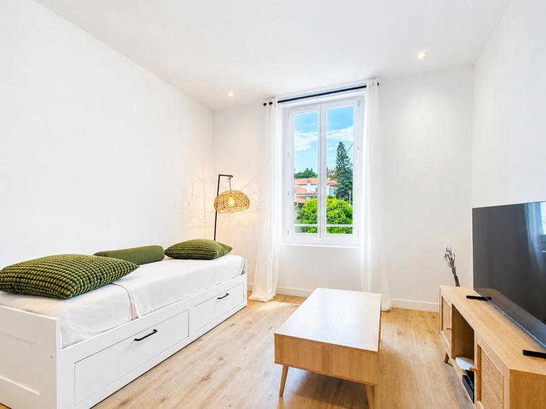 vente Appartement Saint Laurent Du Var - Photo 8