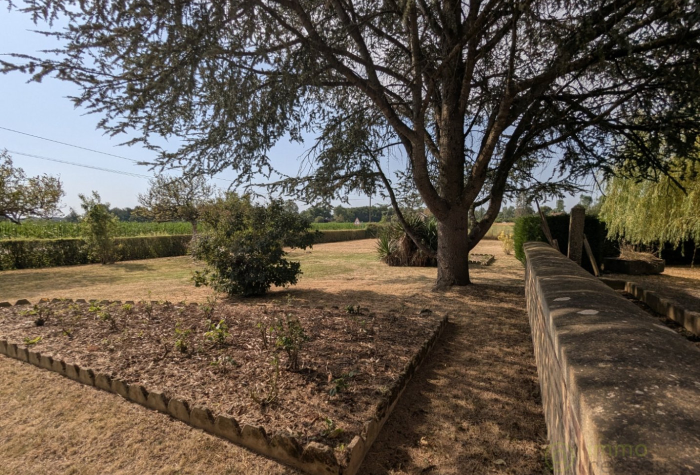 vente Maison bourgeoise La Chapelle Saint Sauveur - Photo 2