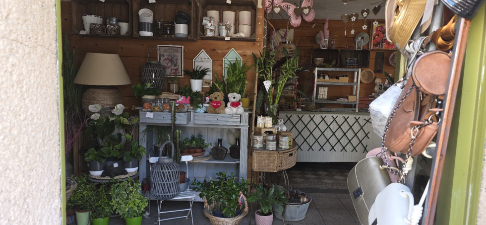 vente Local commercial Cluis - Photo 2