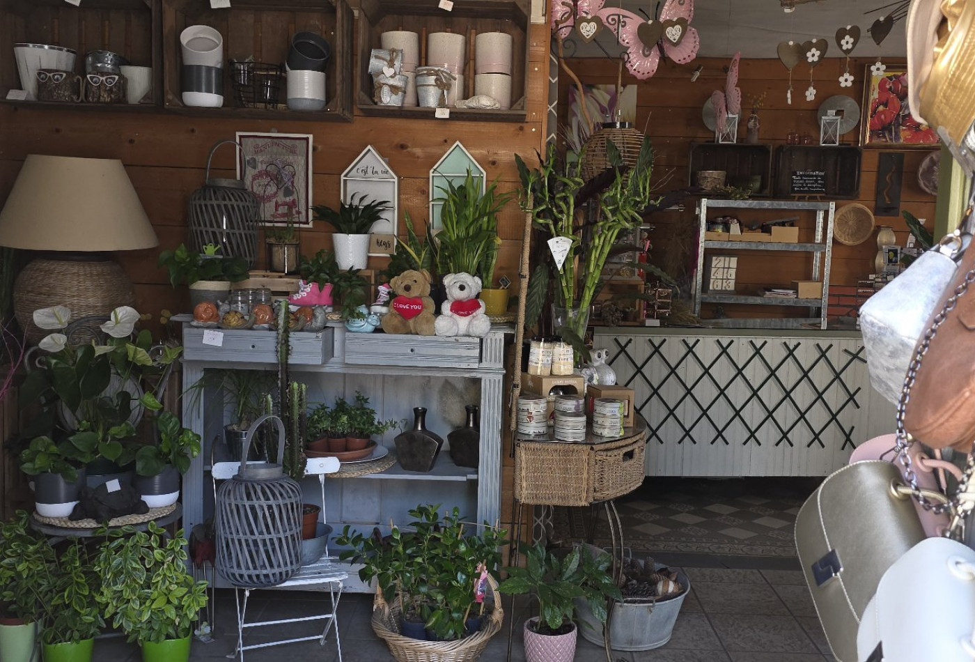 vente Local commercial Cluis - Photo 2