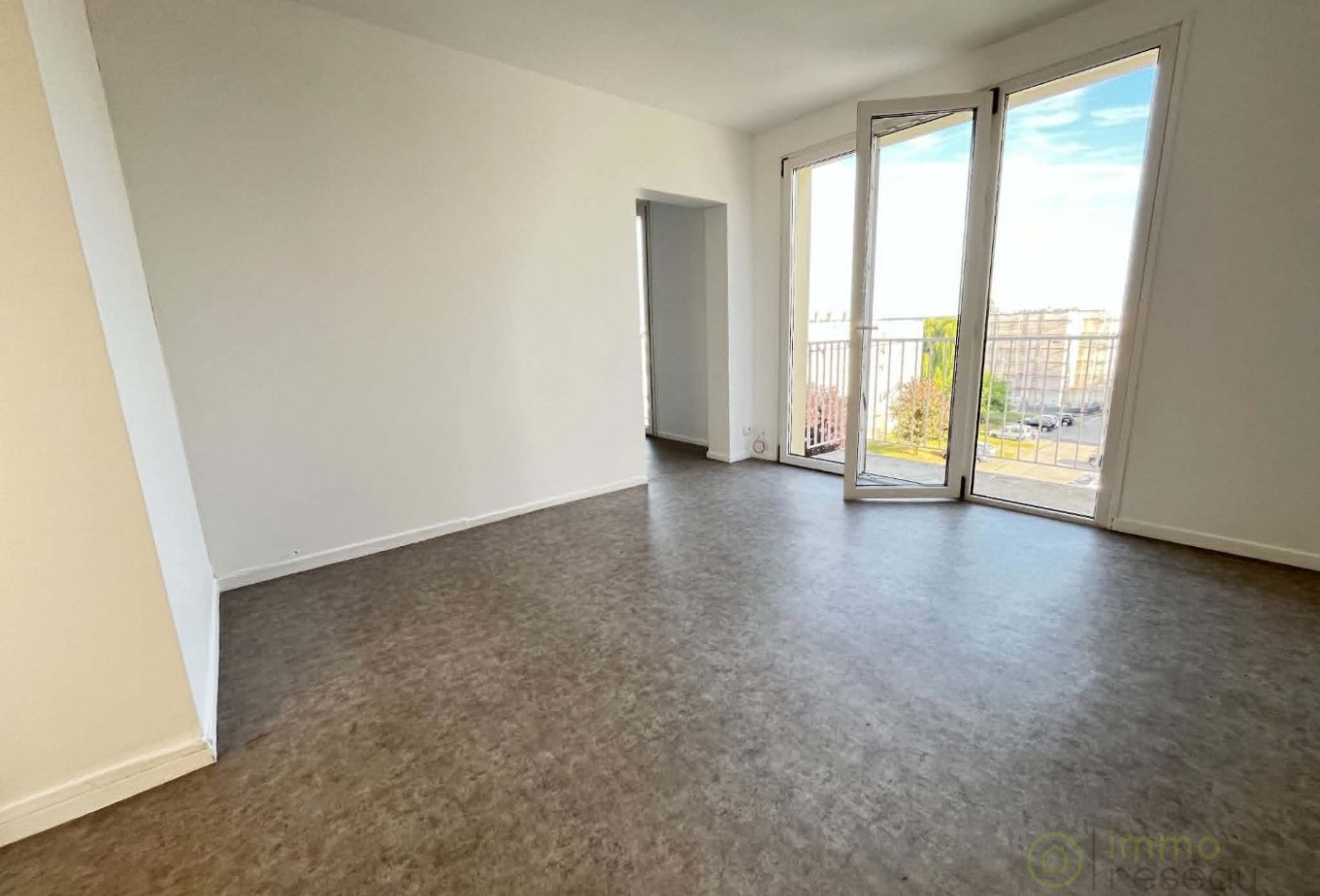 location Appartement Noyon - Photo 2