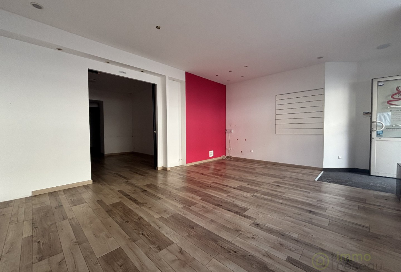 location Local commercial Cambrai - Photo 3