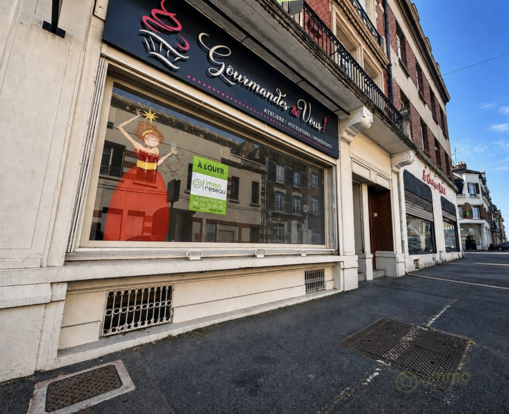 location Local commercial Cambrai - Photo 1