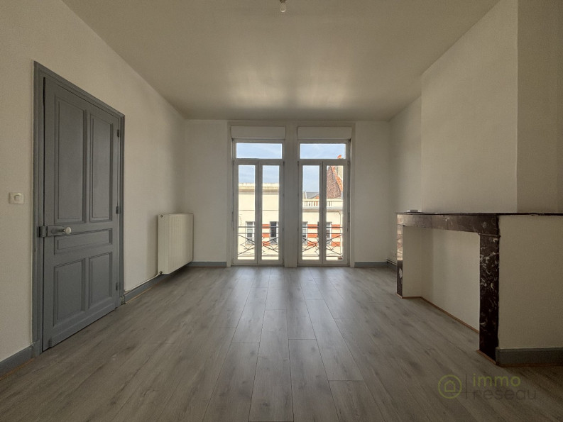 location Appartement Cambrai - Photo 1