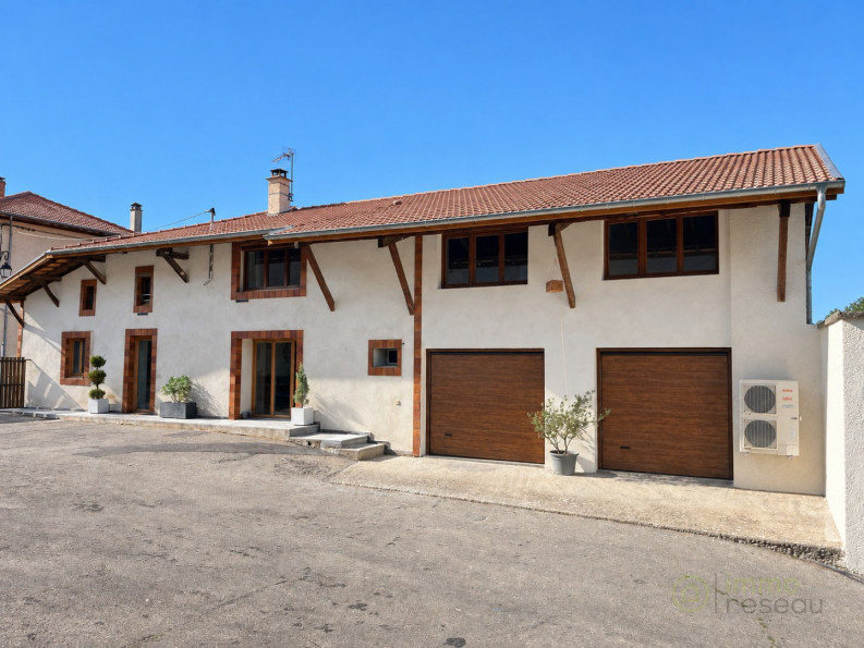 vente Maison rénovée Saint Simeon De Bressieux - Photo 2