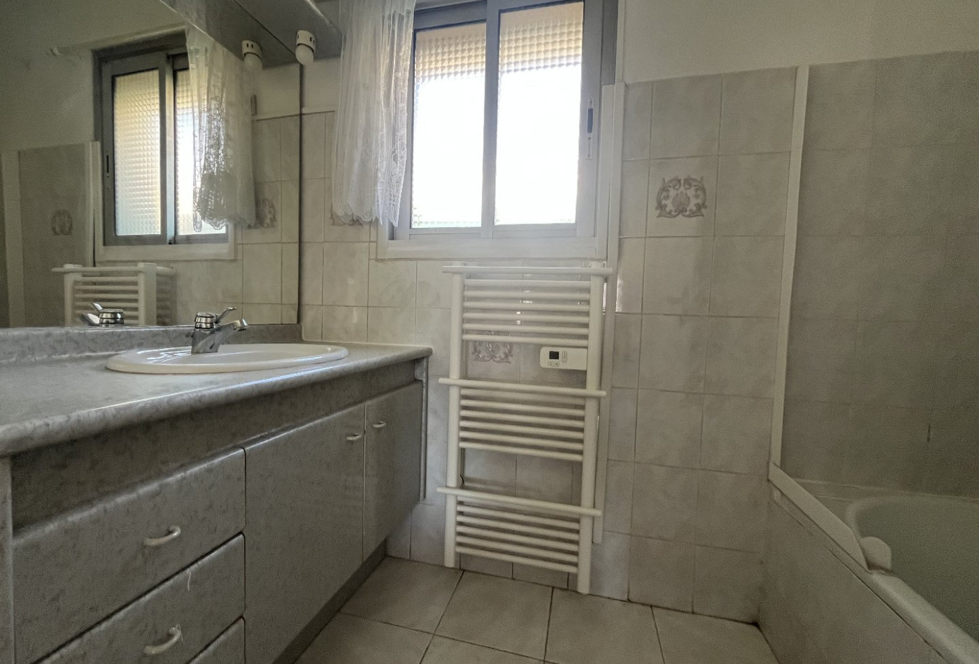 vente Appartement Saint Laurent Du Var - Photo 6
