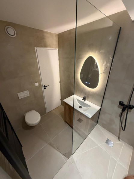 location Appartement rénové Gonfaron - Photo 8