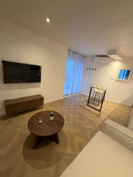 location Appartement rénové Gonfaron - Photo 4
