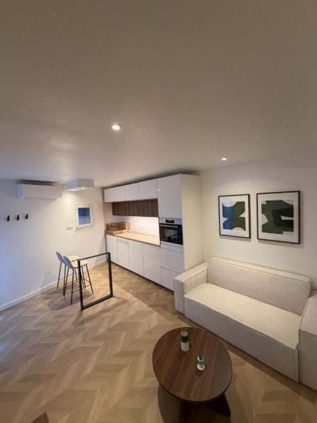 location Appartement rénové Gonfaron - Photo 2