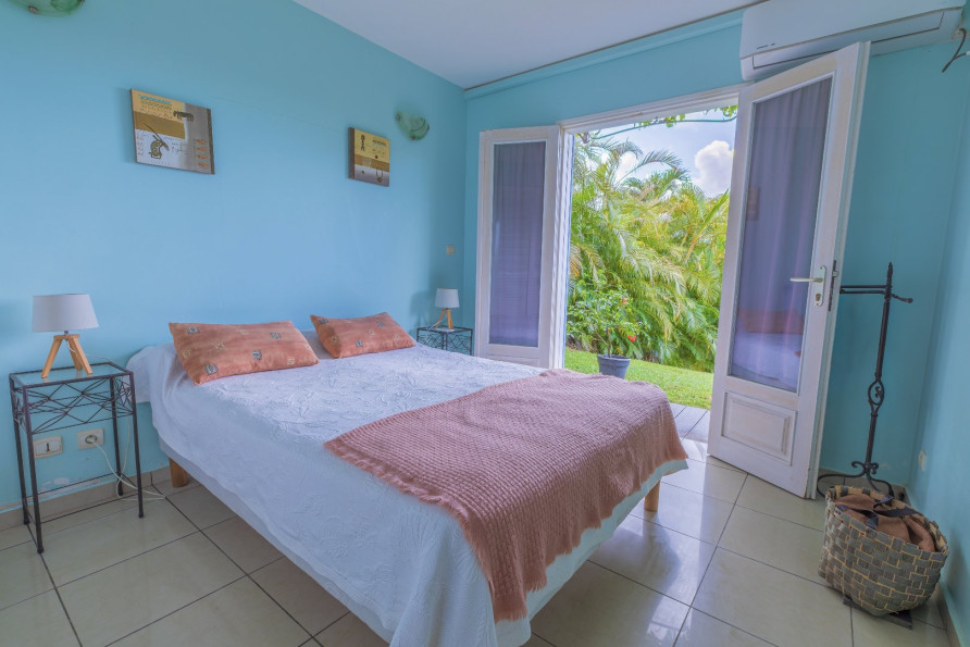 vente Maison Sainte Rose - Photo 9