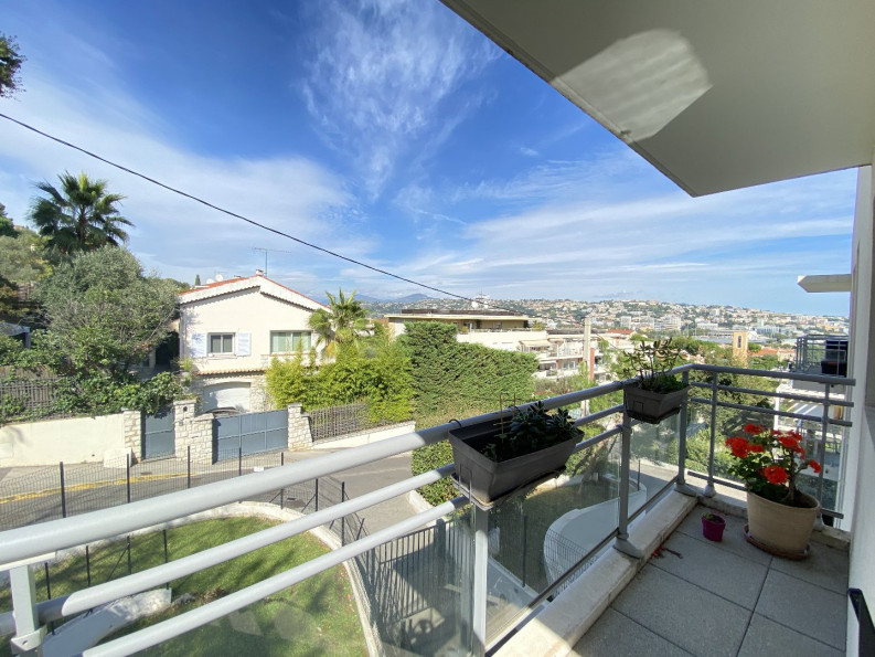 vente Appartement Saint Laurent Du Var - Photo 2