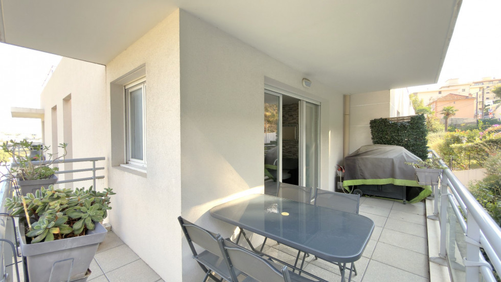 vente Appartement Saint Laurent Du Var - Photo 1