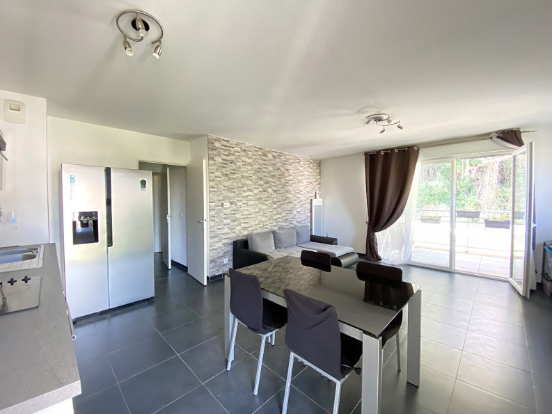 vente Appartement Saint Laurent Du Var - Photo 7