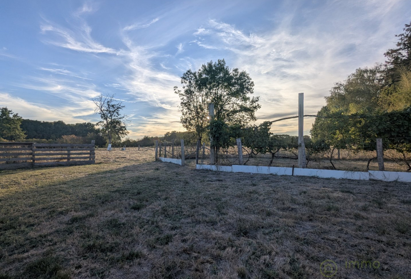 vente Maison et dépendances Montjay - Photo 1
